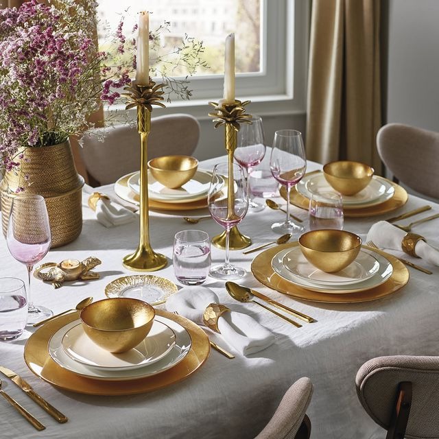 Cómo decorar la mesa para una cena elegante
